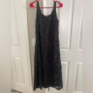 En Saison Black Reese Floral Appliqué Open Stitch
Maxi Dress